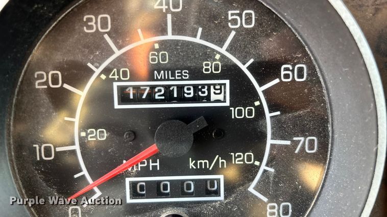 image for item EN5657 1993 Kenworth semi truck