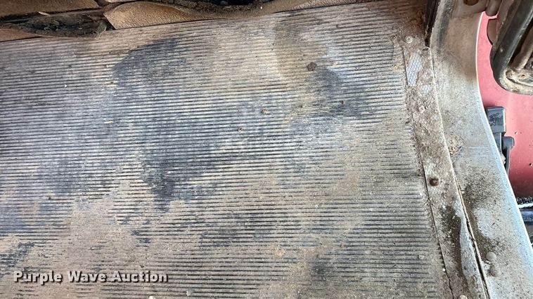 image for item EN5657 1993 Kenworth semi truck