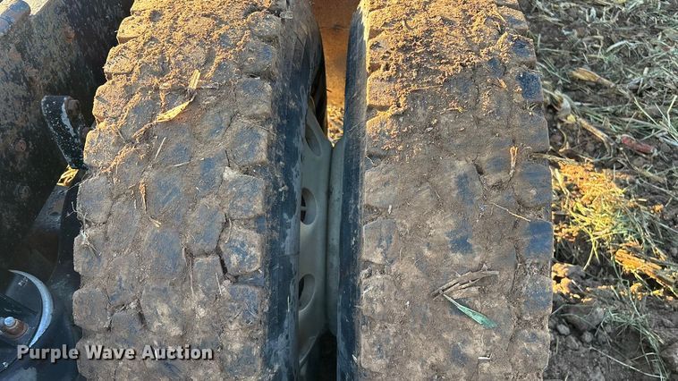 image for item EN5657 1993 Kenworth semi truck