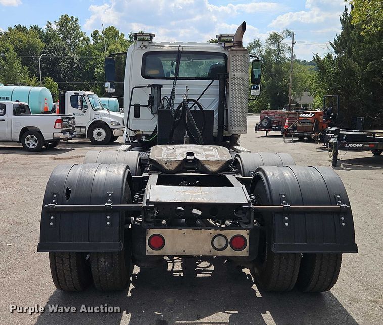 image for item EO4703 2012 International ProStar semi truck