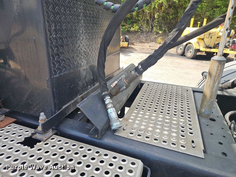 image for item EO4703 2012 International ProStar semi truck