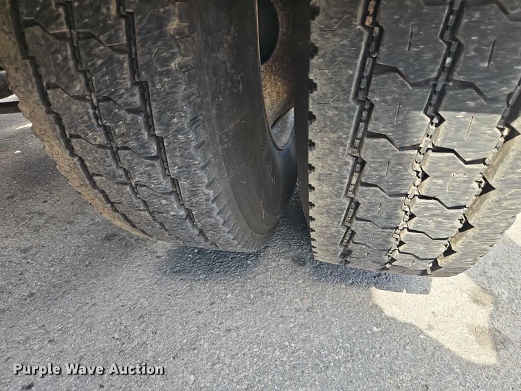 image for item EO4703 2012 International ProStar semi truck