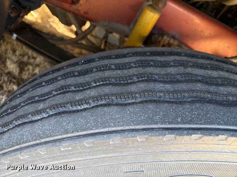 image for item EP0524 1998 Freightliner FLD semi truck