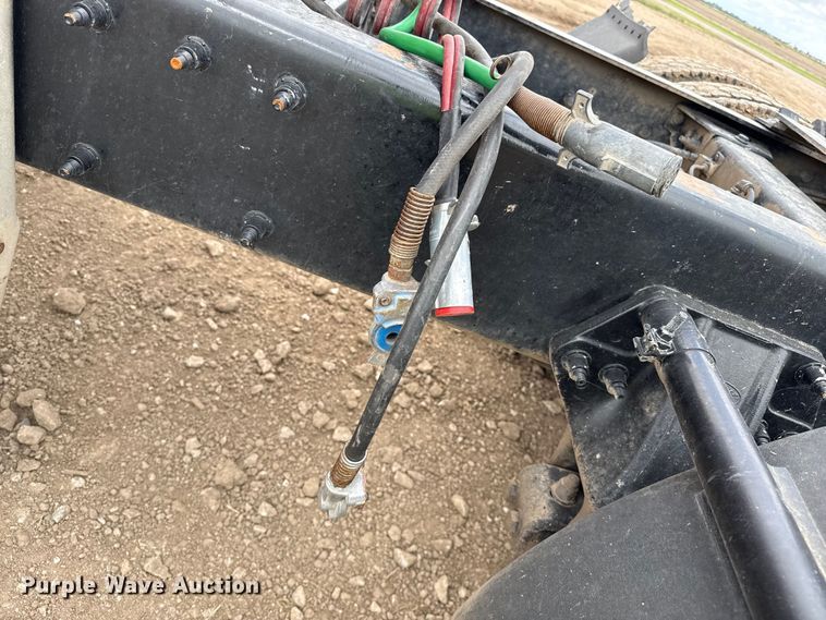 image for item EP0677 2015 Peterbilt 389 semi truck