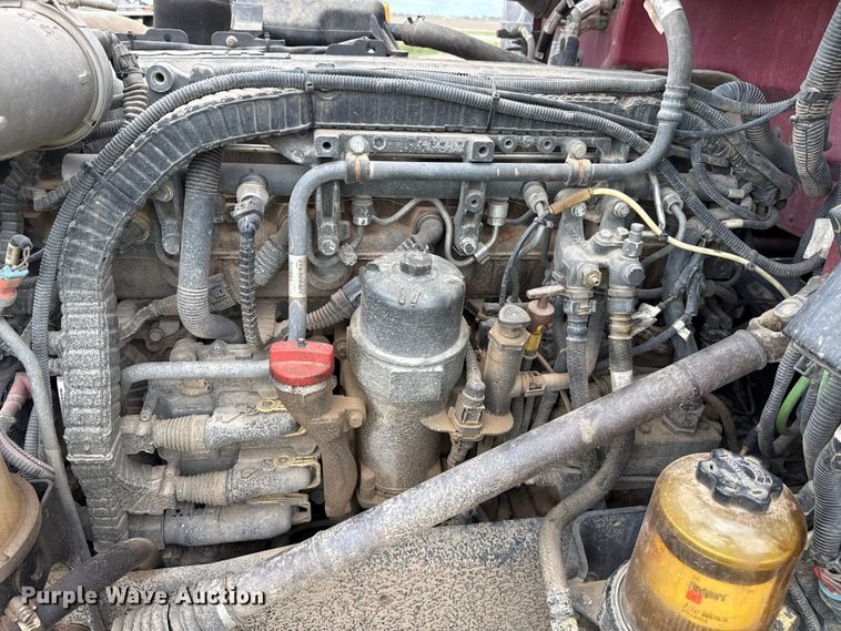 image for item EP0677 2015 Peterbilt 389 semi truck