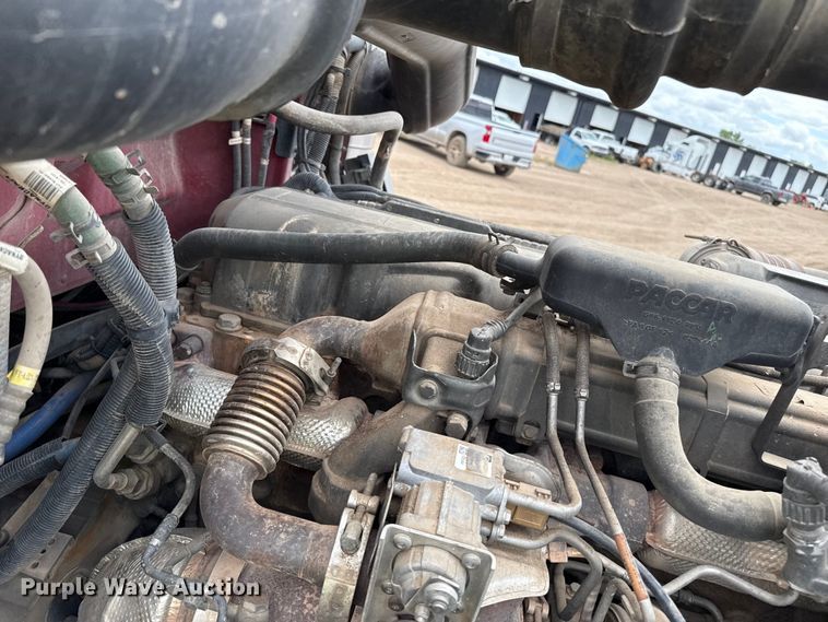 image for item EP0677 2015 Peterbilt 389 semi truck