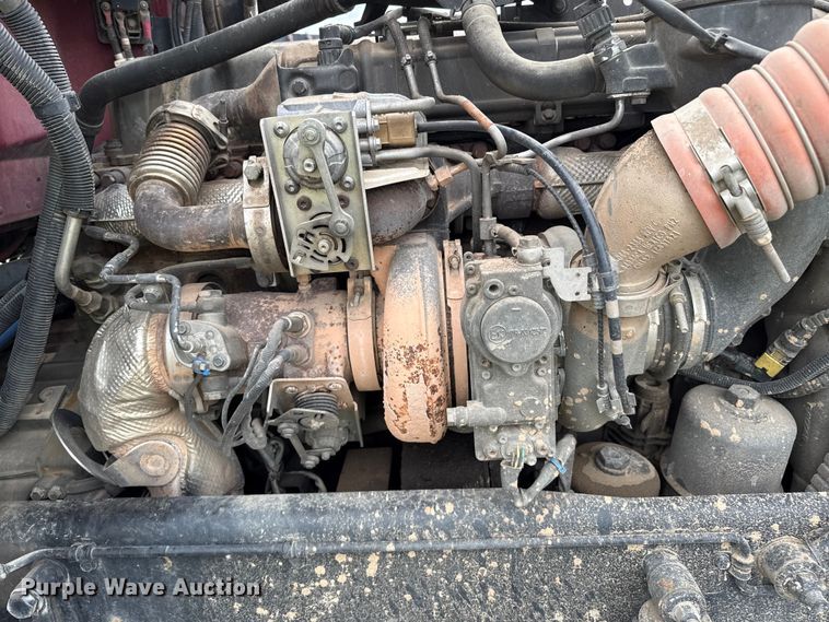 image for item EP0677 2015 Peterbilt 389 semi truck