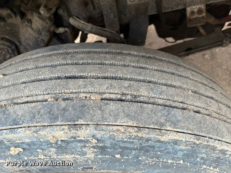 image for item EP0677 2015 Peterbilt 389 semi truck