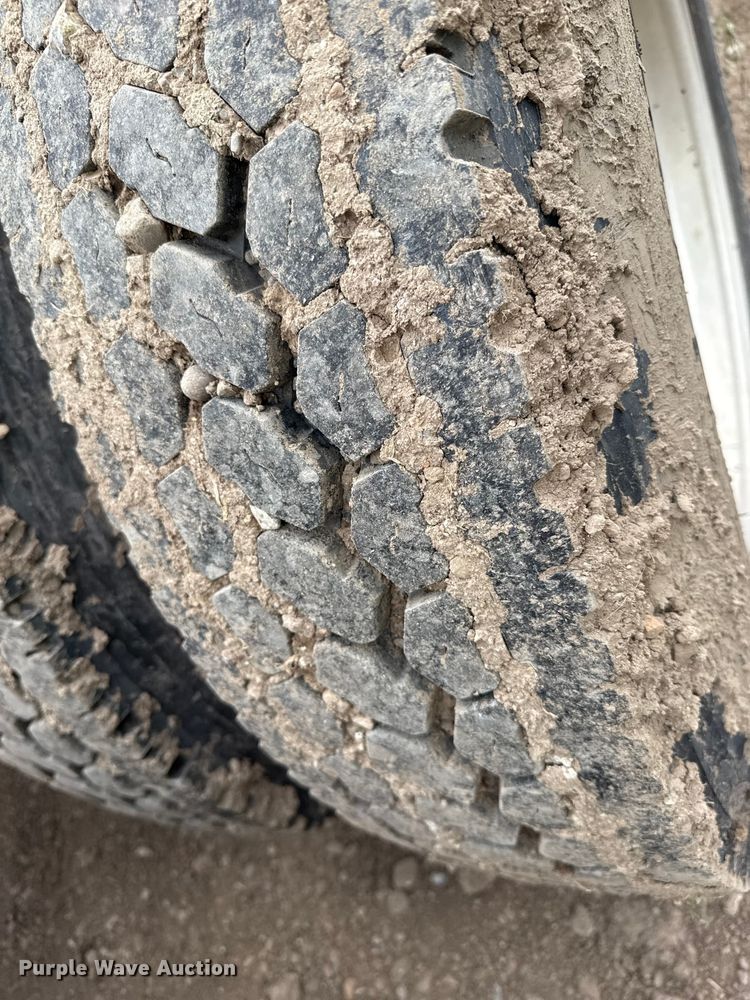 image for item EP0677 2015 Peterbilt 389 semi truck