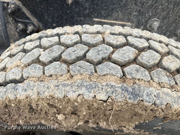 image for item EP0677 2015 Peterbilt 389 semi truck