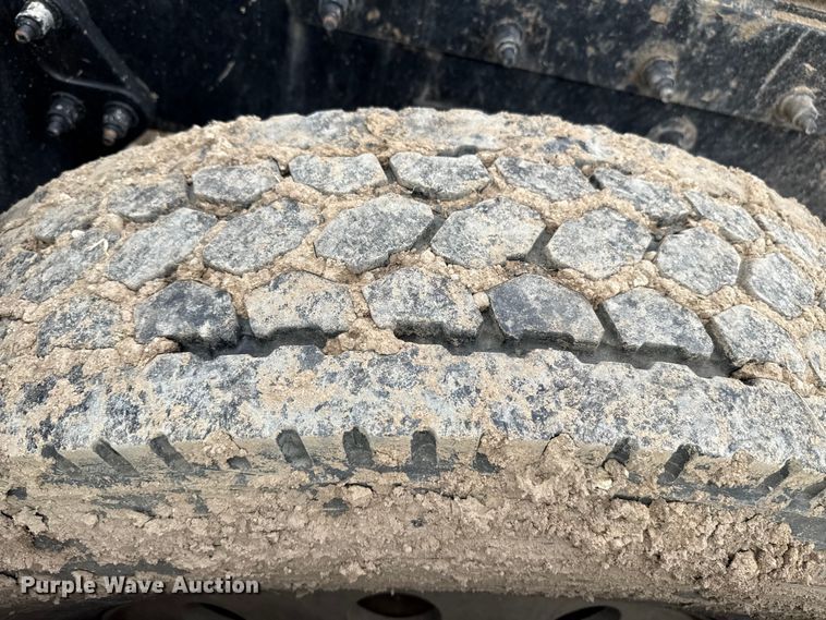 image for item EP0677 2015 Peterbilt 389 semi truck