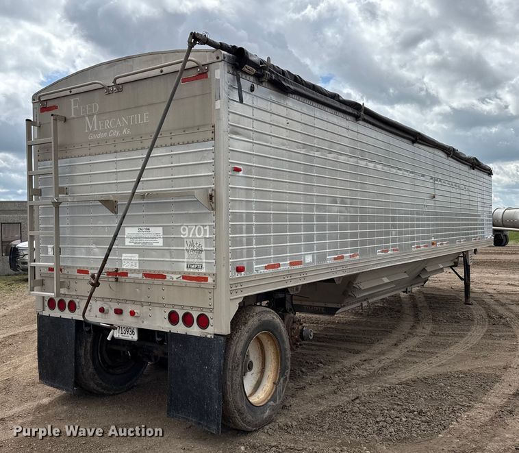 image for item EP0678 1997 Timpte grain trailer