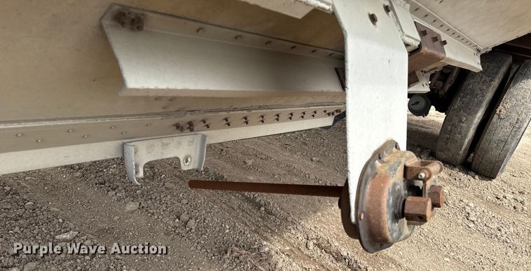 image for item EP0678 1997 Timpte grain trailer