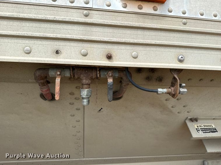 image for item EP0678 1997 Timpte grain trailer