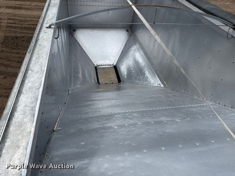 image for item EP0678 1997 Timpte grain trailer