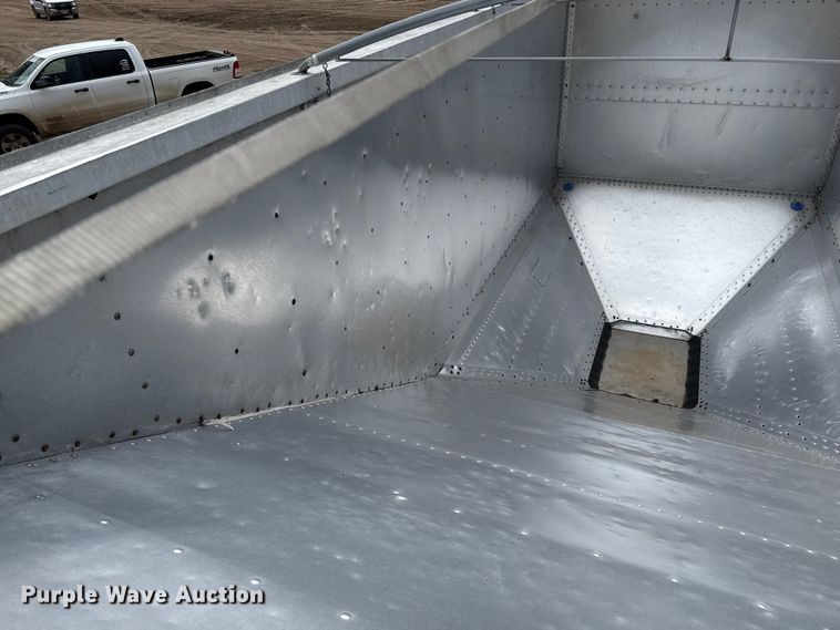 image for item EP0678 1997 Timpte grain trailer