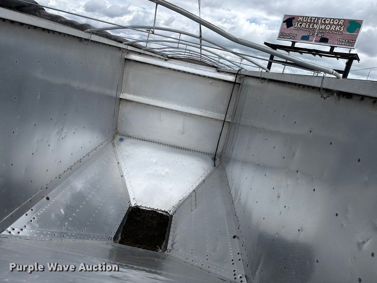 image for item EP0678 1997 Timpte grain trailer