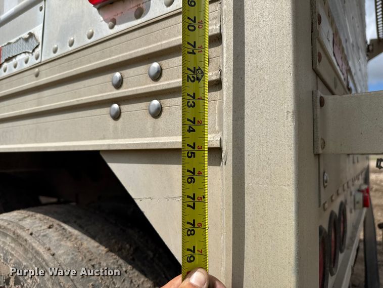 image for item EP0678 1997 Timpte grain trailer