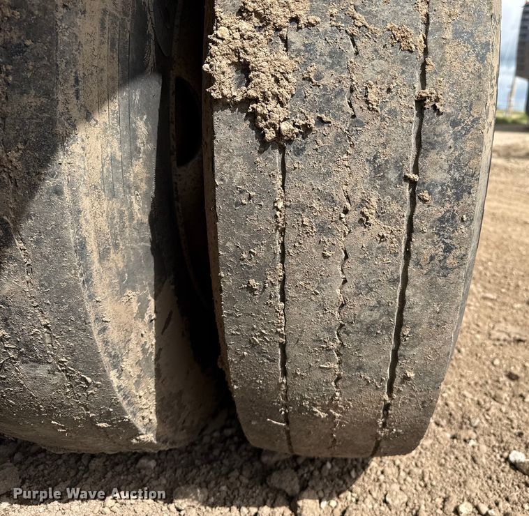 image for item EP0678 1997 Timpte grain trailer