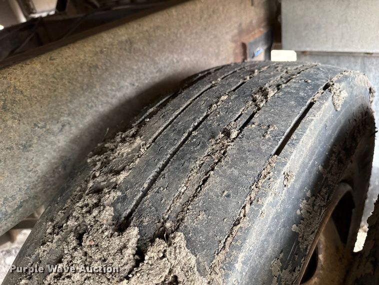 image for item EP0678 1997 Timpte grain trailer