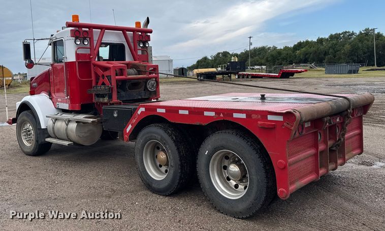 image for item ER2453 1998 Kenworth T800 winch truck