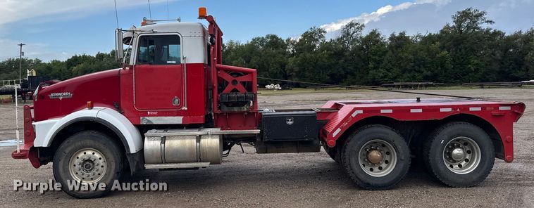 image for item ER2453 1998 Kenworth T800 winch truck