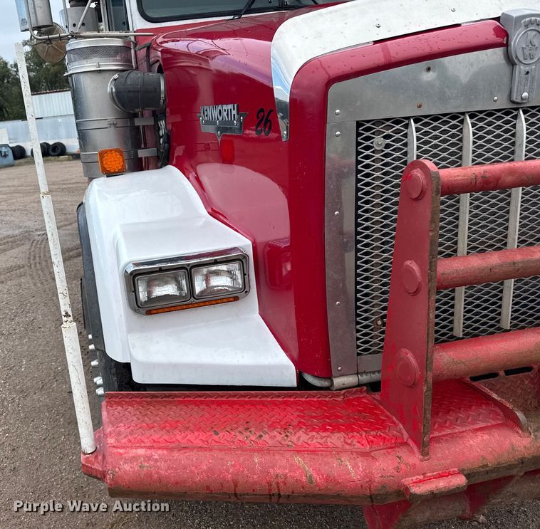 image for item ER2453 1998 Kenworth T800 winch truck