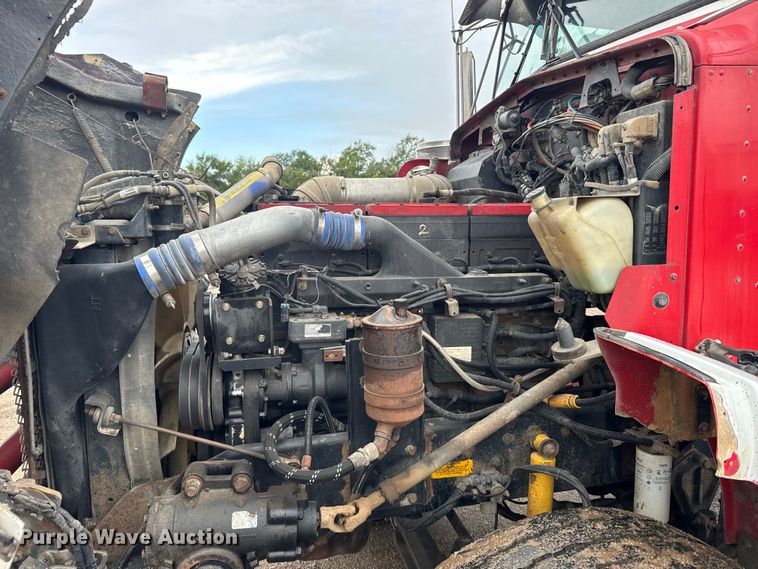 image for item ER2453 1998 Kenworth T800 winch truck