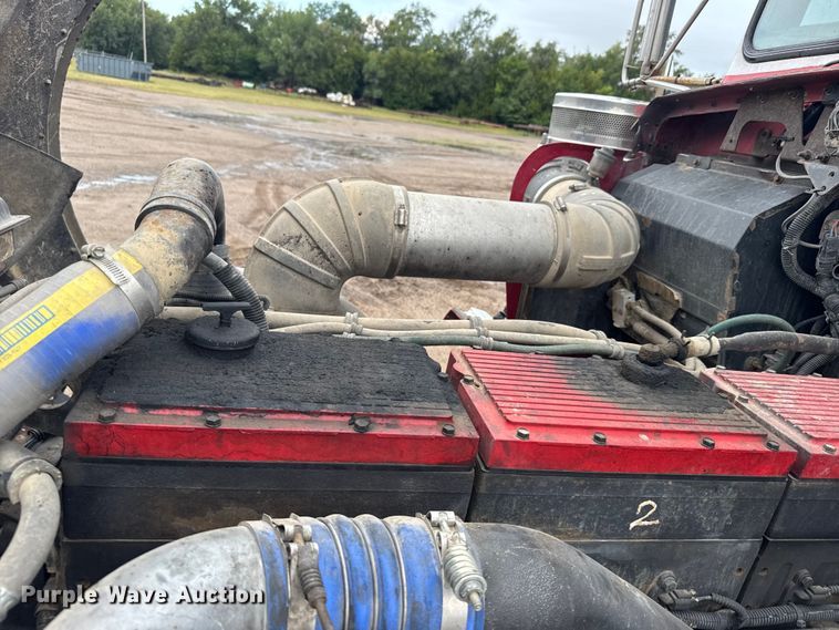 image for item ER2453 1998 Kenworth T800 winch truck