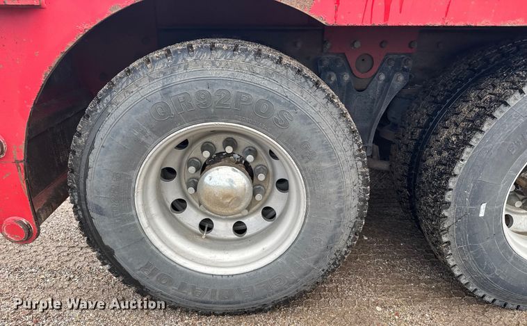 image for item ER2453 1998 Kenworth T800 winch truck