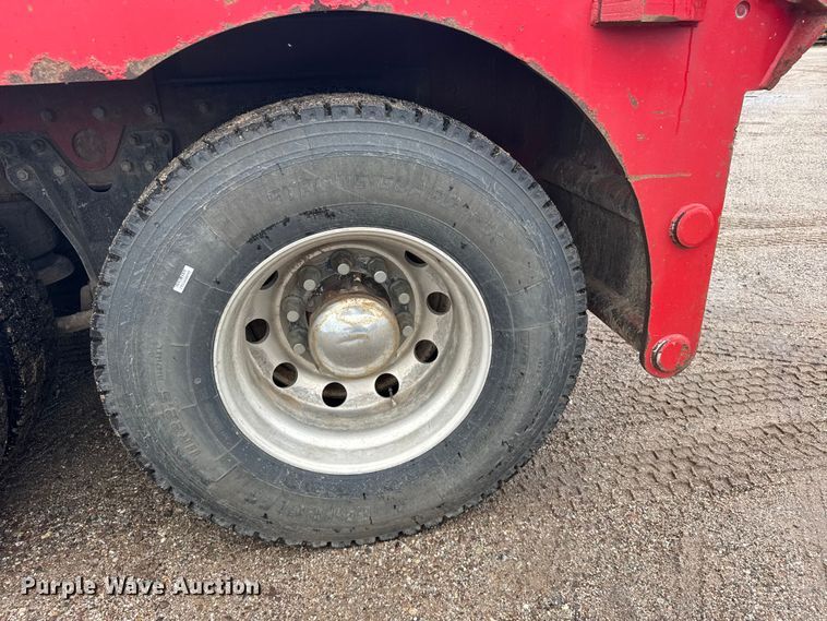 image for item ER2453 1998 Kenworth T800 winch truck