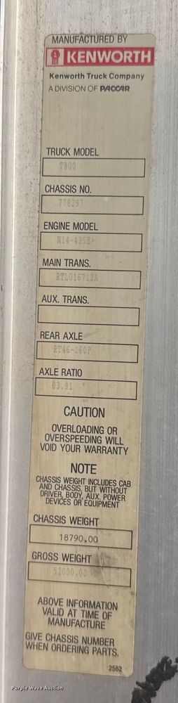 image for item ER2453 1998 Kenworth T800 winch truck