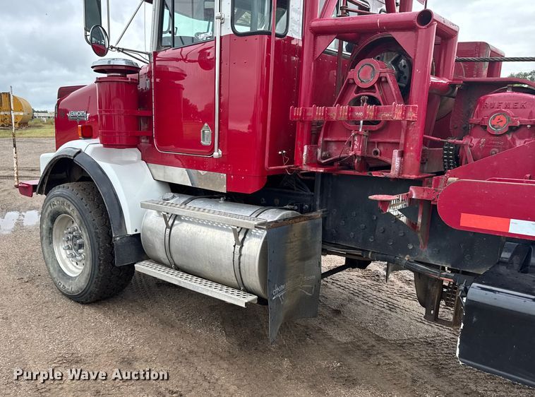 image for item ER2454 2005 Kenworth T800 glider kit winch truck