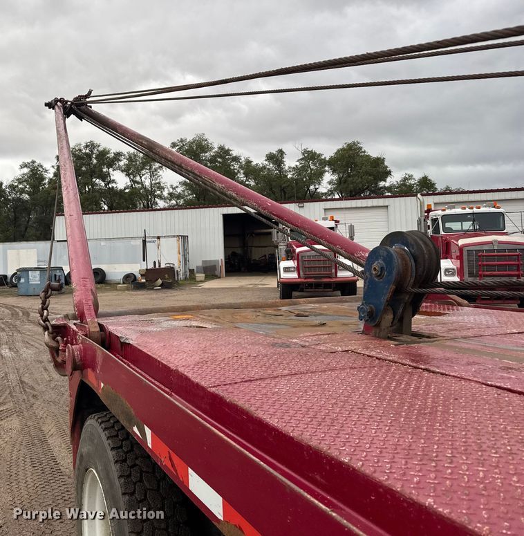 image for item ER2454 2005 Kenworth T800 glider kit winch truck