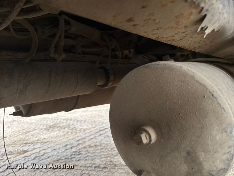 image for item ER2454 2005 Kenworth T800 glider kit winch truck