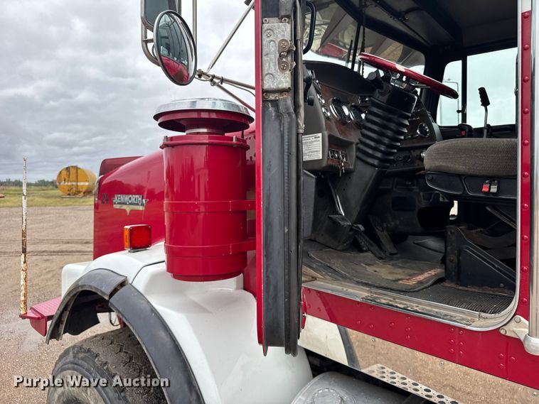 image for item ER2454 2005 Kenworth T800 glider kit winch truck