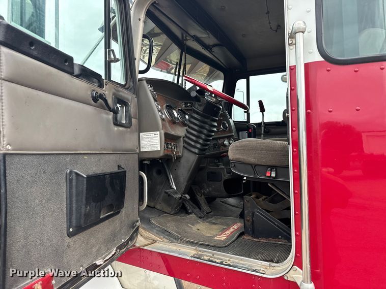 image for item ER2454 2005 Kenworth T800 glider kit winch truck