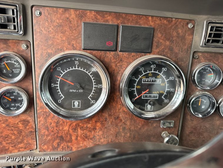 image for item ER2454 2005 Kenworth T800 glider kit winch truck