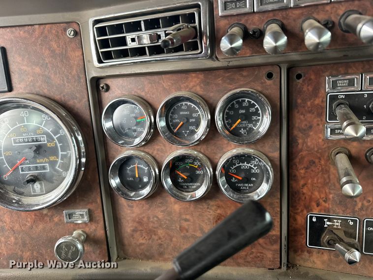 image for item ER2454 2005 Kenworth T800 glider kit winch truck