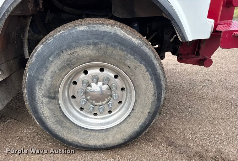 image for item ER2454 2005 Kenworth T800 glider kit winch truck