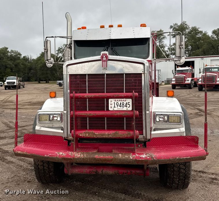 image for item ER2455 2003 Kenworth T800 winch truck