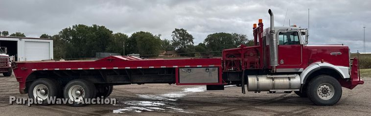 image for item ER2455 2003 Kenworth T800 winch truck