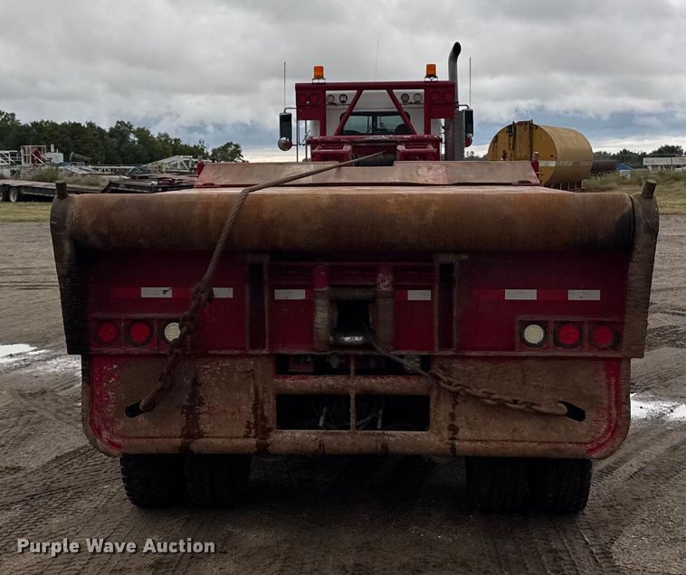 image for item ER2455 2003 Kenworth T800 winch truck