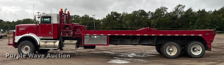 image for item ER2455 2003 Kenworth T800 winch truck