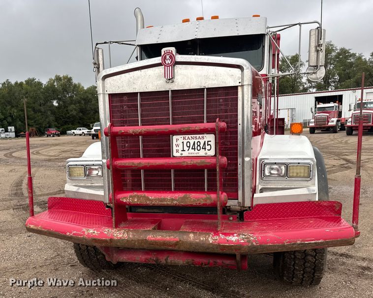 image for item ER2455 2003 Kenworth T800 winch truck