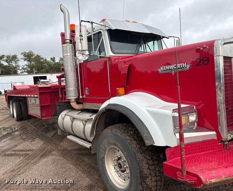 image for item ER2455 2003 Kenworth T800 winch truck