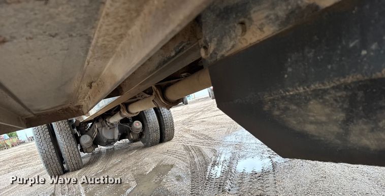 image for item ER2455 2003 Kenworth T800 winch truck