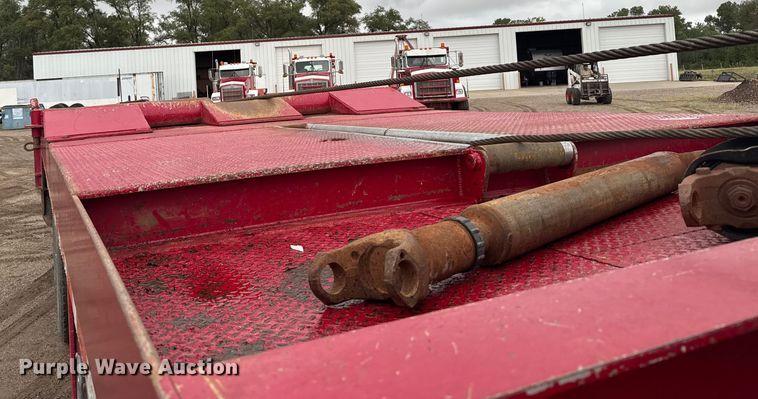 image for item ER2455 2003 Kenworth T800 winch truck