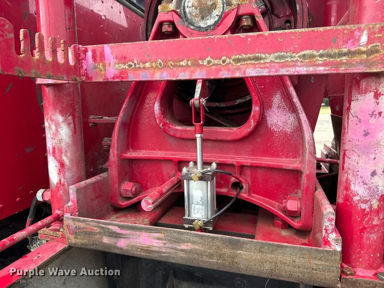 image for item ER2455 2003 Kenworth T800 winch truck