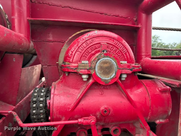 image for item ER2455 2003 Kenworth T800 winch truck